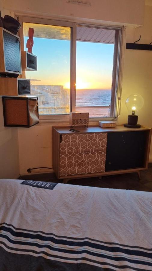 Residence Chateau Leenhardt - Appartement T2 Face A La Mer لو غراو دو روا المظهر الخارجي الصورة